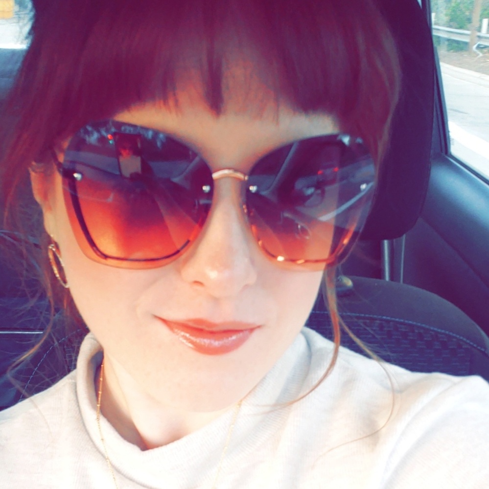 Meet your Posher, Cassie